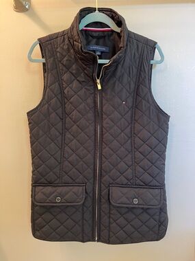 Tommy Hilfiger Quilted Vest - Black with Gold Zipper